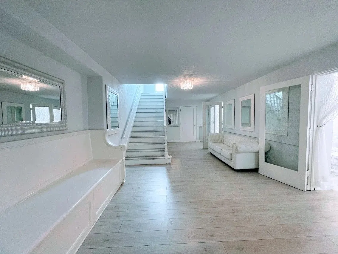 Crystal Ballroom entry hall and staircase