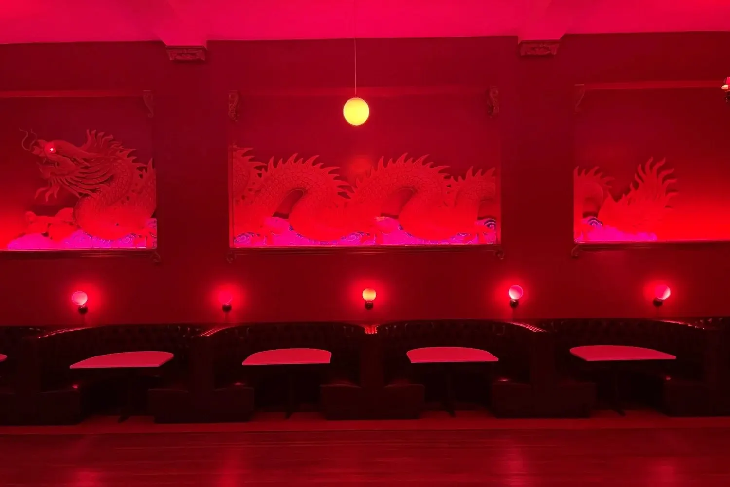 Geisha Room booths