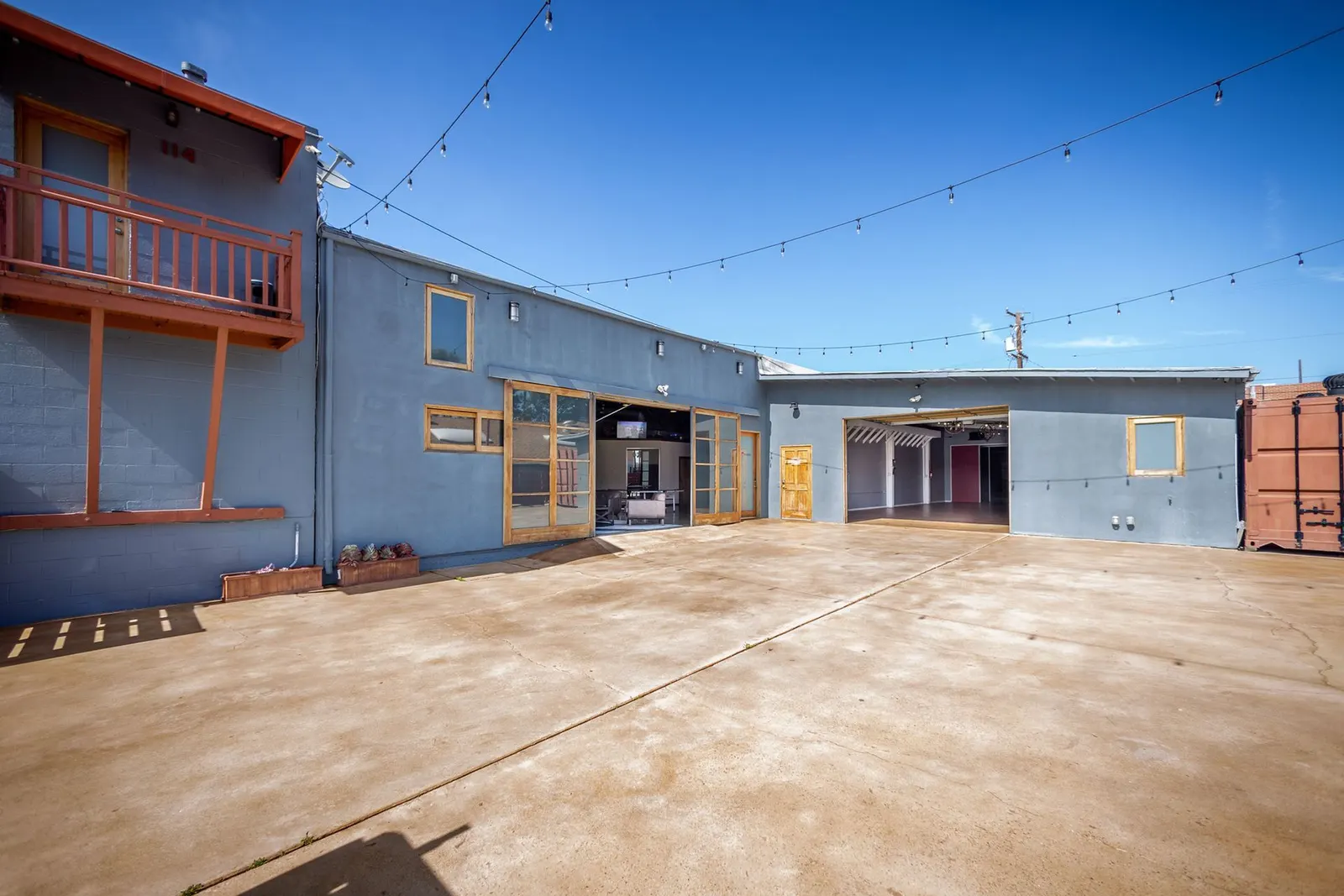 El Segundo Studio, view 1