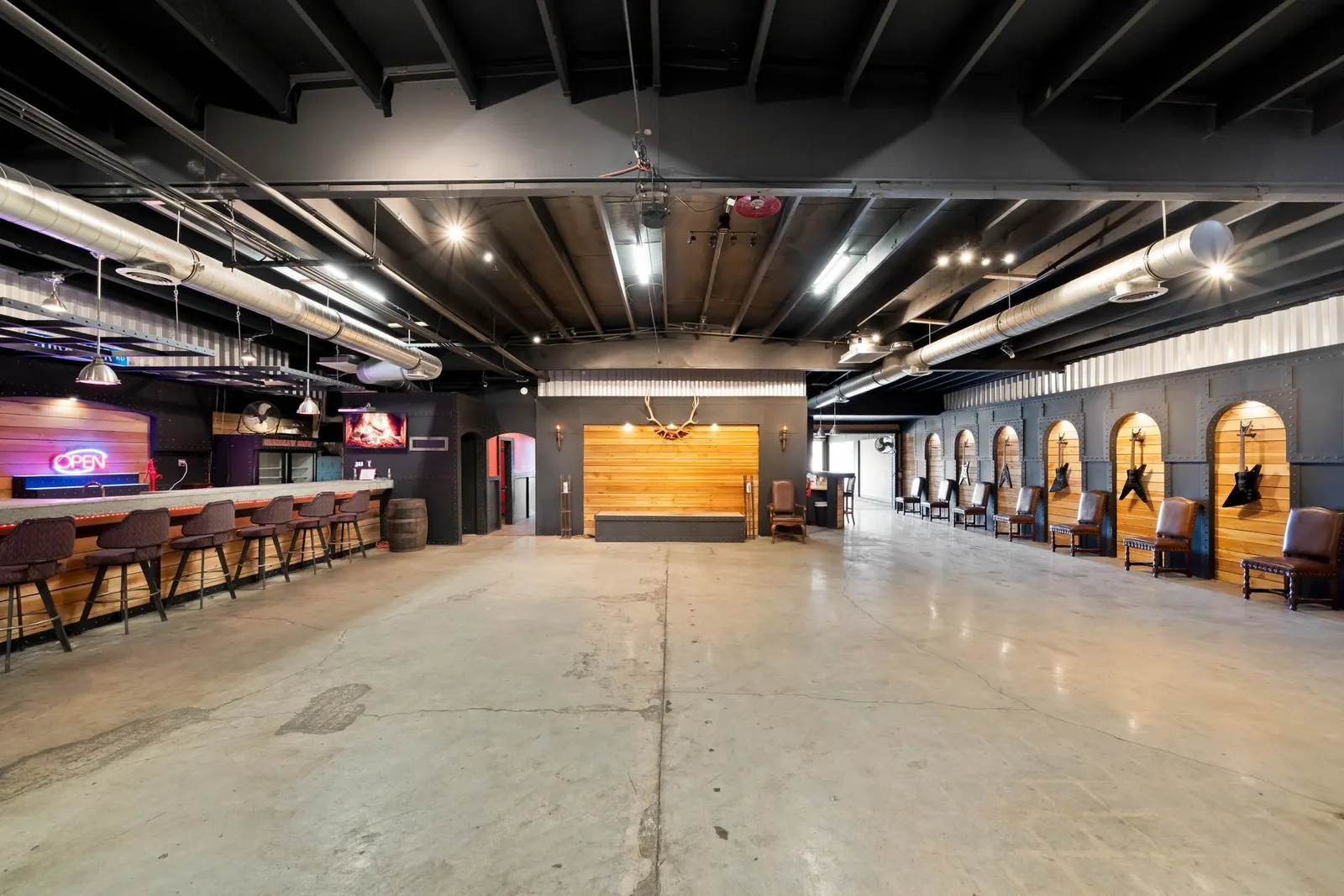 Gardena Venue, view 3