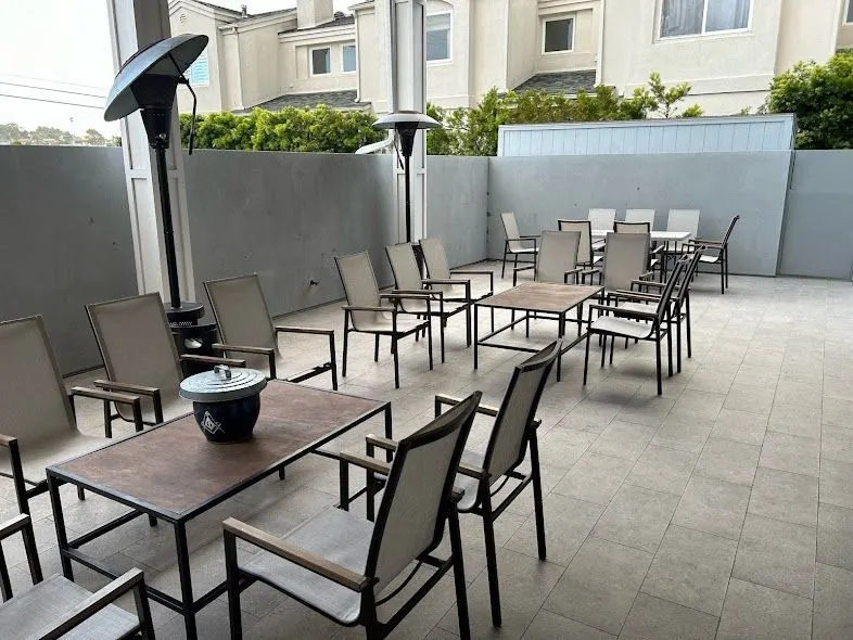 Manhattan Beach Lodge, view 4