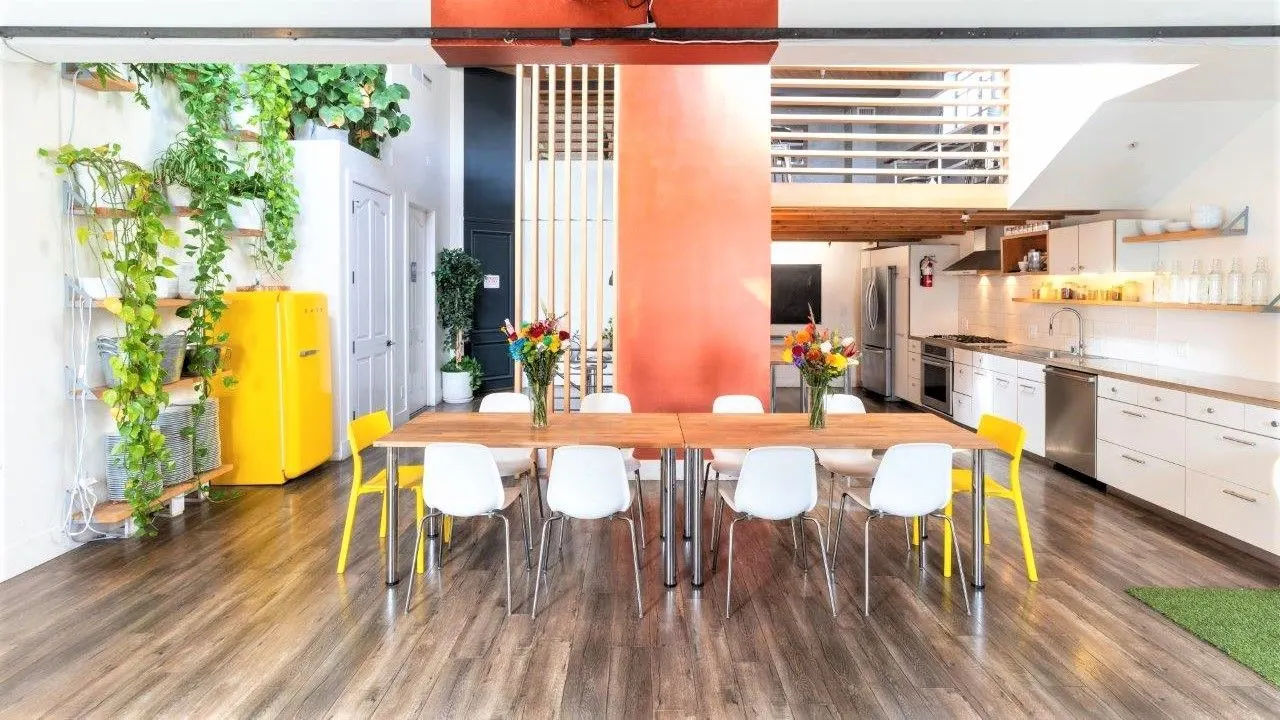 Santa Monica Penthouse, view 4